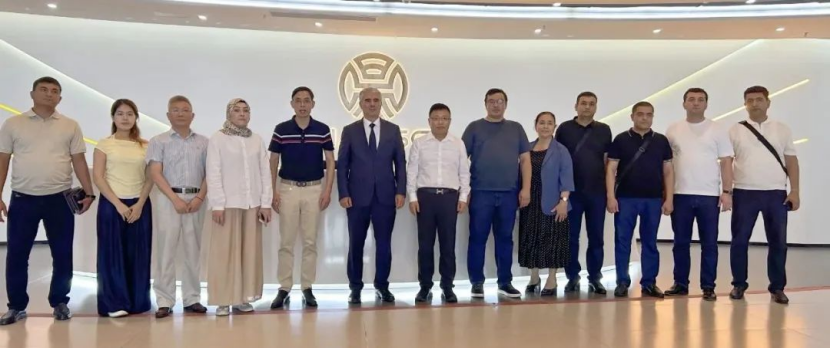 A delegation of government and business from Central Asian countries visited Hause